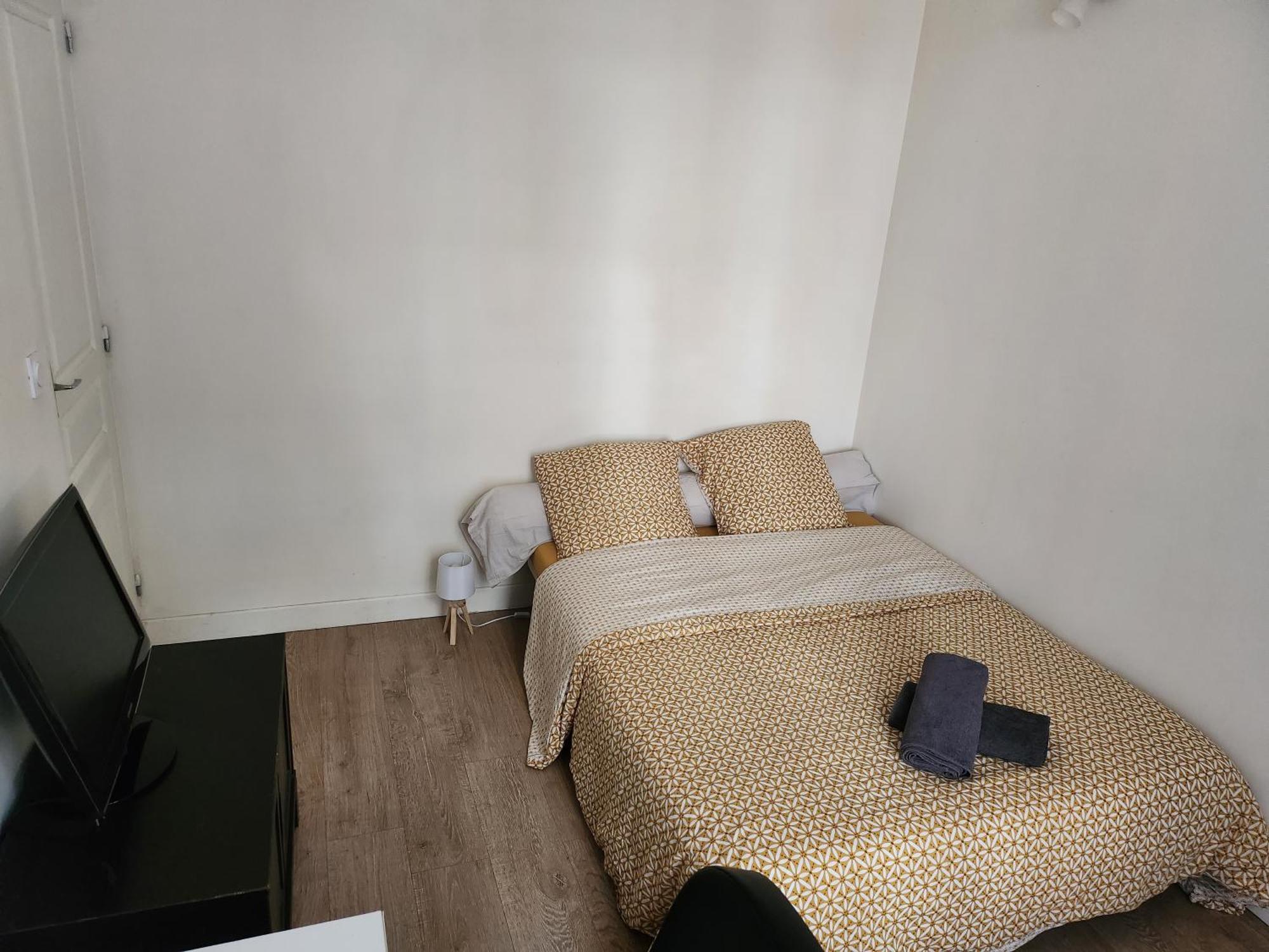 Chambre Dans Une Maison Partagee Neuilly-sur-Marne Exterior foto